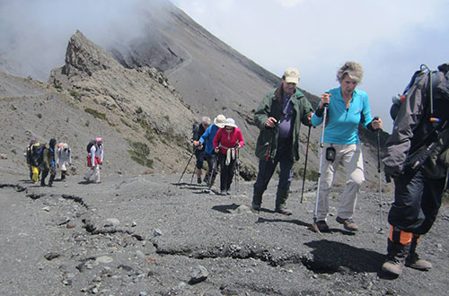 Mount_Meru